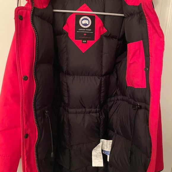 AUTHENTIC Canada Goose Trillium Parka Red Size XS - Picture 2 of 8